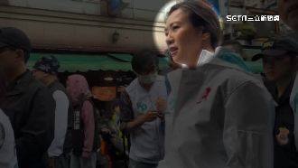 助選小雞！吳欣盈拜票被拍到「秒變臉」