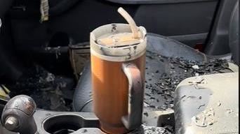 最強保溫杯！火燒車冰塊沒融　意外獲新車