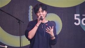 許富凱忙碌工作之外，也不忘爸爸冥誕。（圖／翻攝自許富凱ＩＧ)
