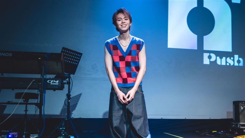 黃氏兄弟瑋瑋開唱　首張EP開賣1小時登冠
