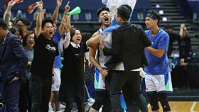 ▲邱子軒絕殺驚天3分彈，助海神奪得本季首勝。（圖／高雄全家海神提供）