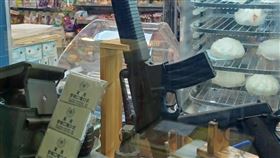 全家驚見「T91步槍」細看還有手榴彈！網驚：超商就買得到了嗎
路上觀察學院