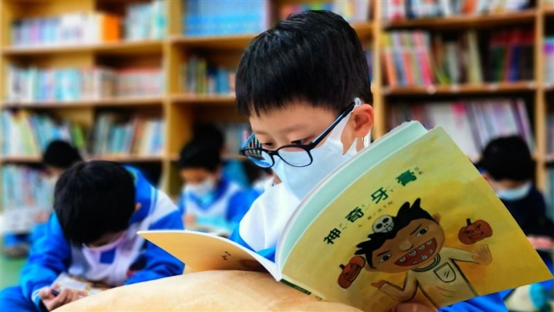學生博覽群書！教育部推國中小晨讀運動