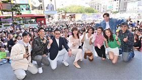 方馨、柯叔元、米可白、蕭景鴻、陳文山、何宜珊和茵芙等（圖／台視提供）