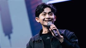 博恩帶領《G8高峰會》（圖／薩泰爾娛樂提供）