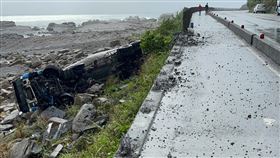 新北,瑞芳,台2線,水泥槽車,翻車,