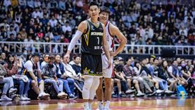 新北國王球星林書豪今天率隊回到前東家鋼鐵人主場踢館。（圖／PLG聯盟提供）