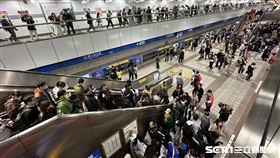 1203大巨蛋散場畫面，記者劉沛妘攝影