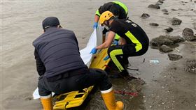 新北,八里,左岸,打撈,浮屍,