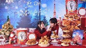 肯德基聖誕巨大桶將締造全新聖誕儀式感，邀全民在聖誕一同歡樂，「聖誕，一緒に KFC」。（圖／品牌業者提供）