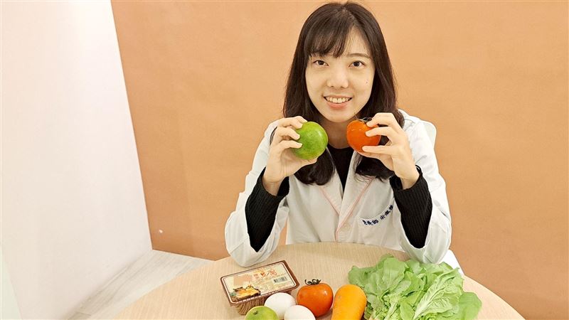 不想皮膚暗沉？營養師揭紅燈食物、快避開