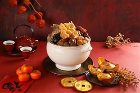 搶攻外帶年菜商機！星級年菜組合4180元起（業配勿用）