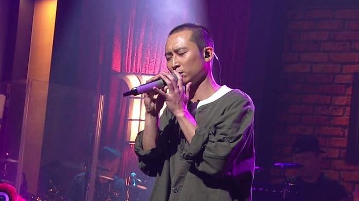 浩子遊美國目睹男子尋短　「一暖舉」救人