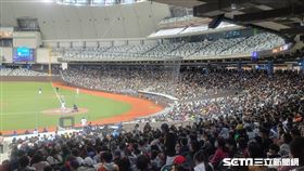 ▲亞錦賽超級循環賽，內、外野門票都調漲。（圖／記者劉彥池攝影）
