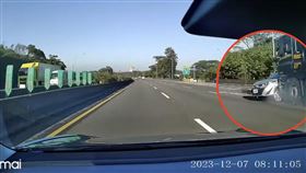 國道,聯結車,轎車,新竹（圖／翻攝自爆料公社、翻攝畫面）