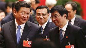 習近平、李克強(中)、王滬寧(圖/翻攝自中新社)