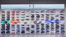 ASICS西門店二樓店景。（圖／品牌業者提供）