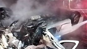 車禍,柳營,翻覆,自撞,起火,死亡
