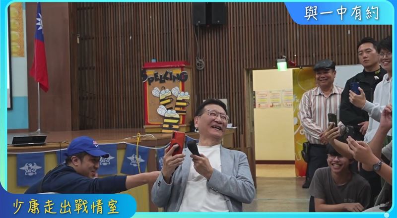 嗨翻！巧芯問趙：誰是較不好笑的韓國瑜？