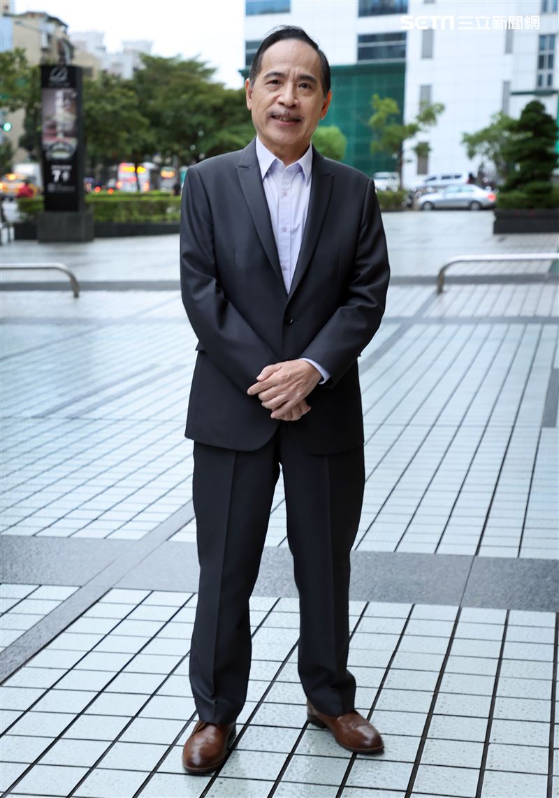 張盛舒三立新聞網專訪。（圖/記者邱榮吉攝影）