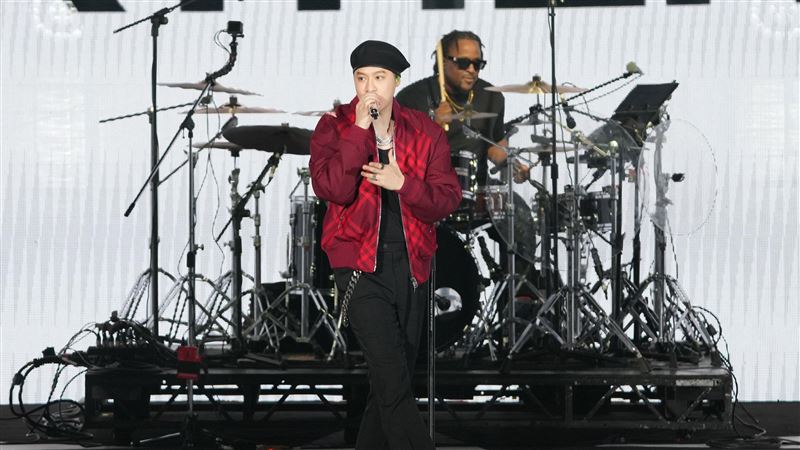 隔6年登耶誕城　周湯豪飆唱神曲全場嗨爆