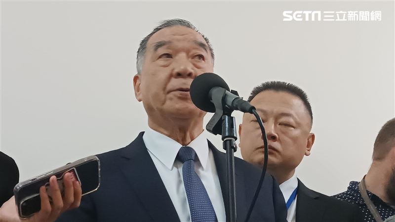 中共開價4.8億策動中校叛逃　邱國正認了