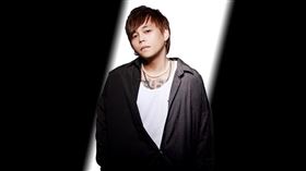 Under Lover成員楊琳近期發行單曲《來坐》。（圖／杰思娛樂提供）