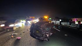 車禍,國道一號,民雄段,翻覆,防眩板,肇事