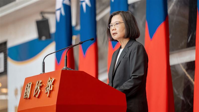 出席國軍晉任典禮　小英肯定國防自主成果