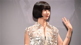 《Rebel Moon — 第 1 部：火之女》。（圖／Netflix提供）