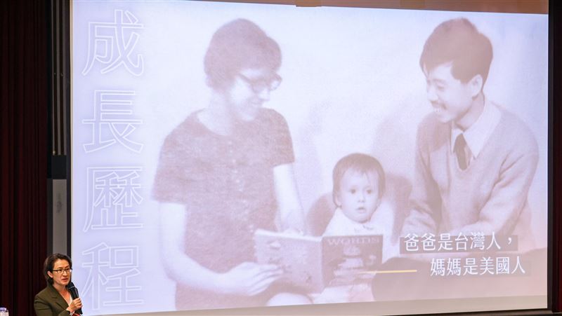 孩時舊照曝!蕭美琴從小就在做國際橋梁