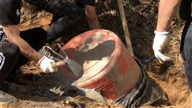 兩桶屍命案，徐德益，蔡姓少女，王嫌，陳姓少女，強酸溶屍，剪刀刺胸，