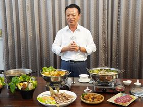 變冷了，好想吃鍋！嘉義縣長翁章梁教你元旦來阿里山吃鍋暖身不長肉！（業配勿用）