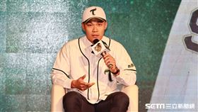 ▲王柏融加盟台鋼雄鷹記者會，王柏融分享返回中職心境。（圖／記者劉彥池攝影）