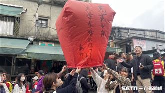 多圖／橘色惡魔「平溪放天燈」願望曝光！