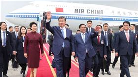 習近平對越南進行國事訪問。人民日報