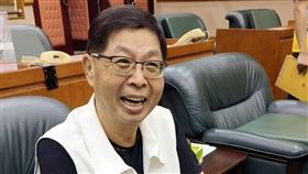 嘉市議員蔡文旭病逝  抱憾無法再為鄉親服務民進黨嘉義市議員蔡文旭（圖）13日因罹患肺腺癌末期病逝，享壽60歲，他在病中曾表達，「唯一抱歉的是，無法再為鄉親服務」。圖為蔡文旭今年出席嘉義市議會臨時會。中央社記者黃國芳攝  112年12月13日