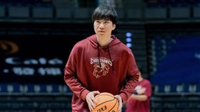 ▲張博勝妻子向自媒體爆料，他效力臺銀遭竊還「被離隊」，臺銀發出聲明駁斥。（圖／翻攝自臺南台鋼獵鷹職業籃球隊臉書）