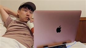 Cheap狠批，真的很可悲，不怪學生，而是指導老師是在亂教什麼啦。（圖／翻攝自Cheap臉書）