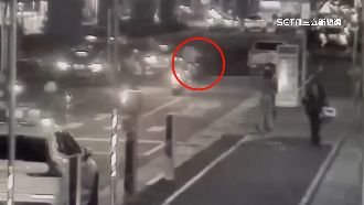 獨／被小黃撞　騎士開4次刀求償80萬被拒