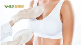 新推出的各種假體，都具有柔軟豐滿的豐胸效果。