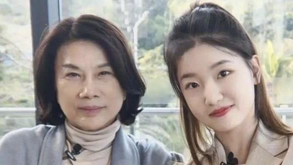 開除正妹秘書！霸氣女董：連個文都寫不出