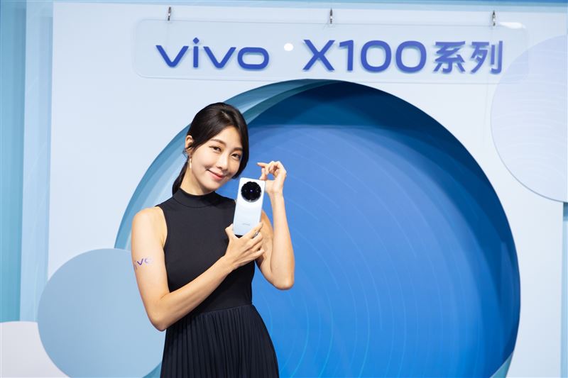 &nbsp;vivo&nbsp;X100 在台推出，售價27,990元起。（圖／業者提供）&nbsp;