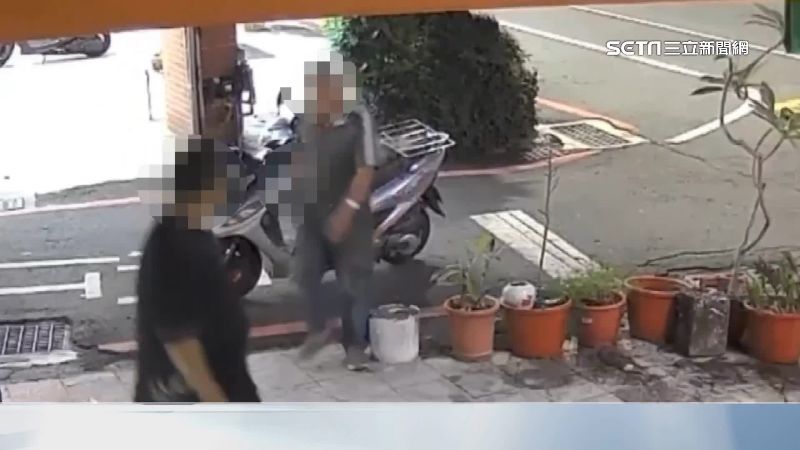 「愛我妻就帶走！」陌生男持刀猛追嗆聲