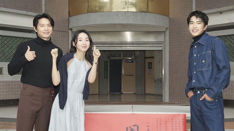 小S快看！男神劉俊謙「拿水溝水擦臉」全場嚇壞　背後原因曝光