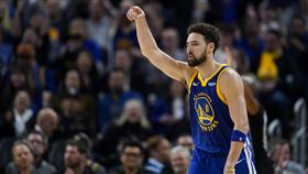 ▲「K湯」湯普森（Klay Thompson）投進8顆三分球，本季首度單場得分破30。（圖／美聯社／達志影像）