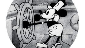 迪士尼傳奇人物「米老鼠」（Mickey mouse）（圖／翻攝自迪士尼台灣臉書）