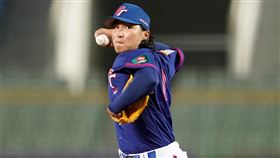 ▲賴延峰從亞錦賽投到冬季聯盟，把狀況慢慢找回來。（圖／中華職棒提供）