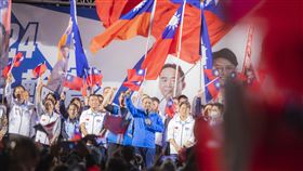 台東萬人造勢　愛心阿嬤陳樹菊現身力挺侯友宜（圖／侯辦提供）