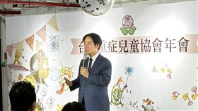 賴清德今早出席「台灣重症兒童協會年會」記者會，為協會新書發表、以及病友重生慶祝。（圖／記者簡浩正攝影）